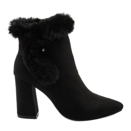 Bottines noires sur un poteau avec une fermeture éclair Helike le noir