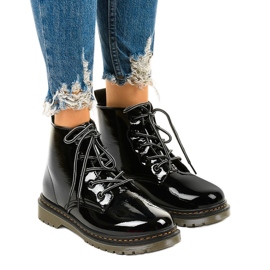 Bottines en cuir verni noir TL143-1