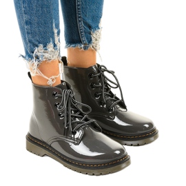 Boots en cuir verni gris TL143-7