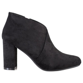 Bottes courtes par Sergio Leone noir