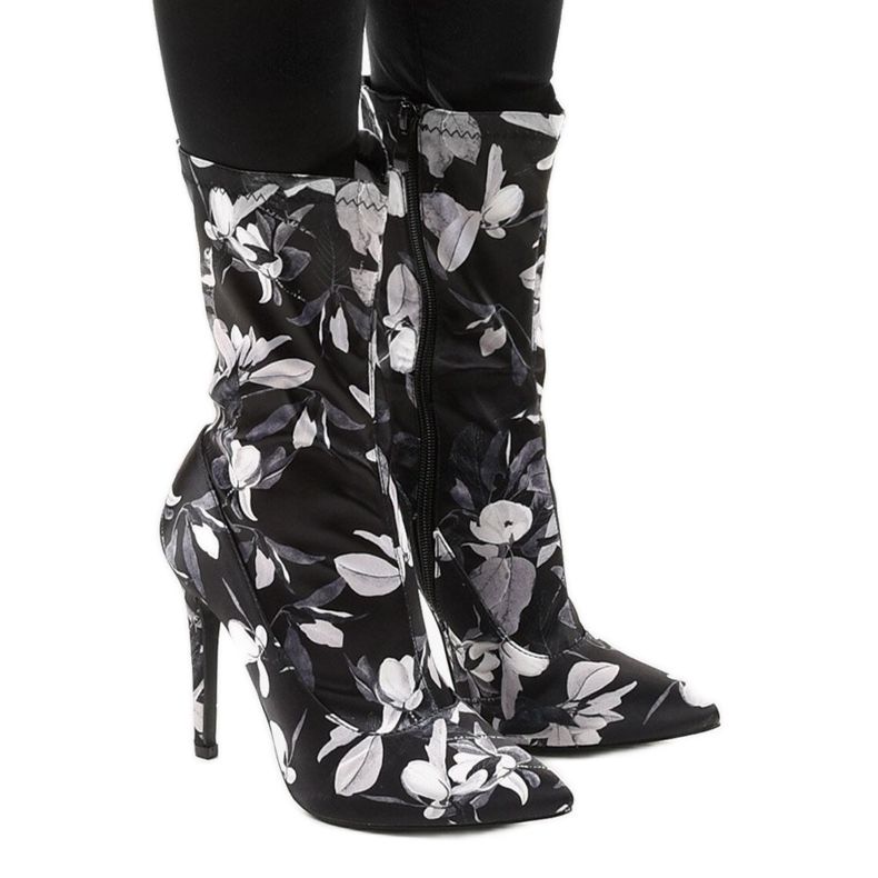 Bottines noires avec une chaussette Santana le noir multicolore
