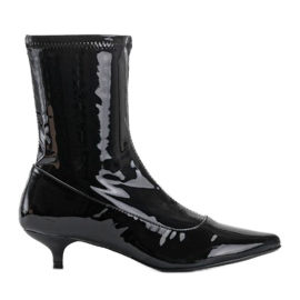 Talons laqués noirs avec une chaussette Ragemour le noir Talons laqués noirs avec une chaussette Ragemour le noir
