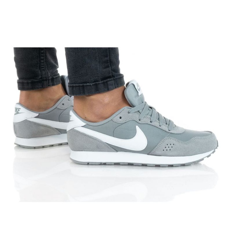 Chaussure Nike Md Valiant (GS) Jr CN8558-001 gris
