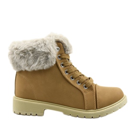 Chameau piquant, bottes de randonnée isolées multicolore