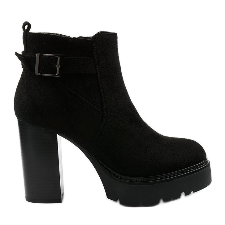 Bottines noires avec une fermeture éclair Tone le noir