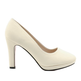 Escarpins blancs sur un talon épais Doombrace blanche