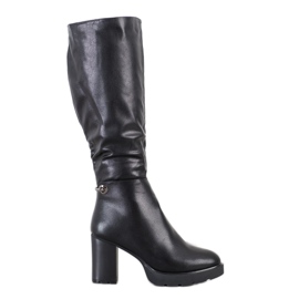 SHELOVET Bottes noires sur un poteau le noir