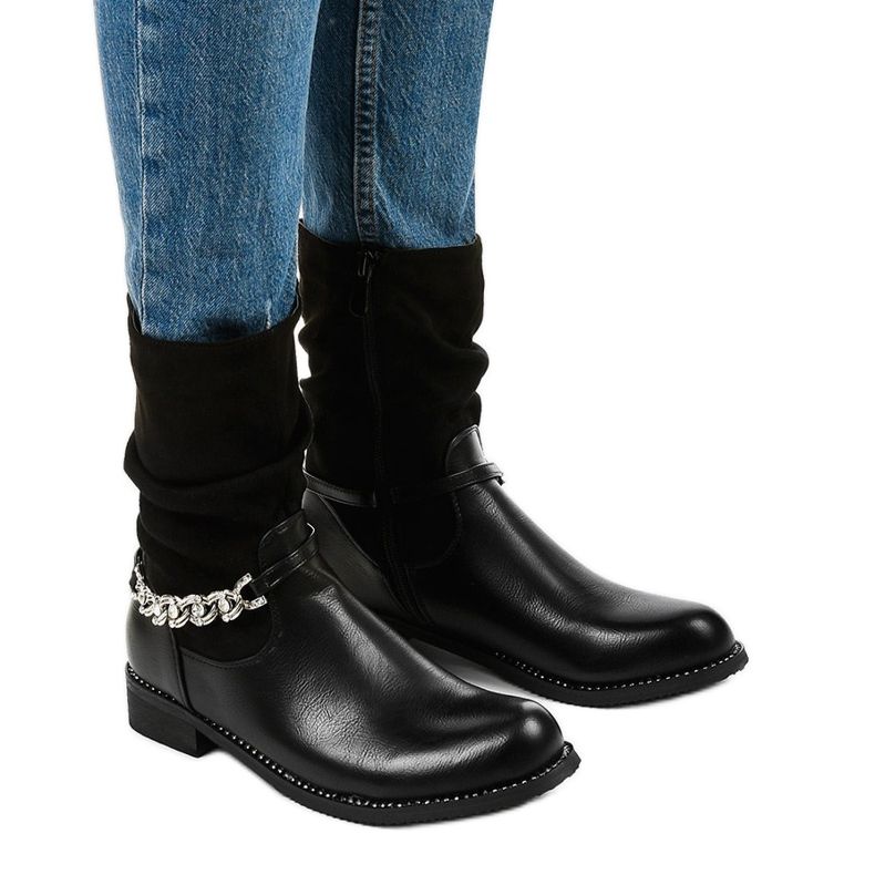 Bottes noires, plates et isolées avec une fermeture éclair Petgella le noir argent Bottes noires, plates et isolées avec une fermeture éclair Petgella le noir argent