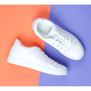 Des chaussures cousues ou collées ? Découvrez les avantages et les inconvénients des deux solutions