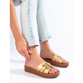Chaussons plateforme dorés Shelovet femme 2