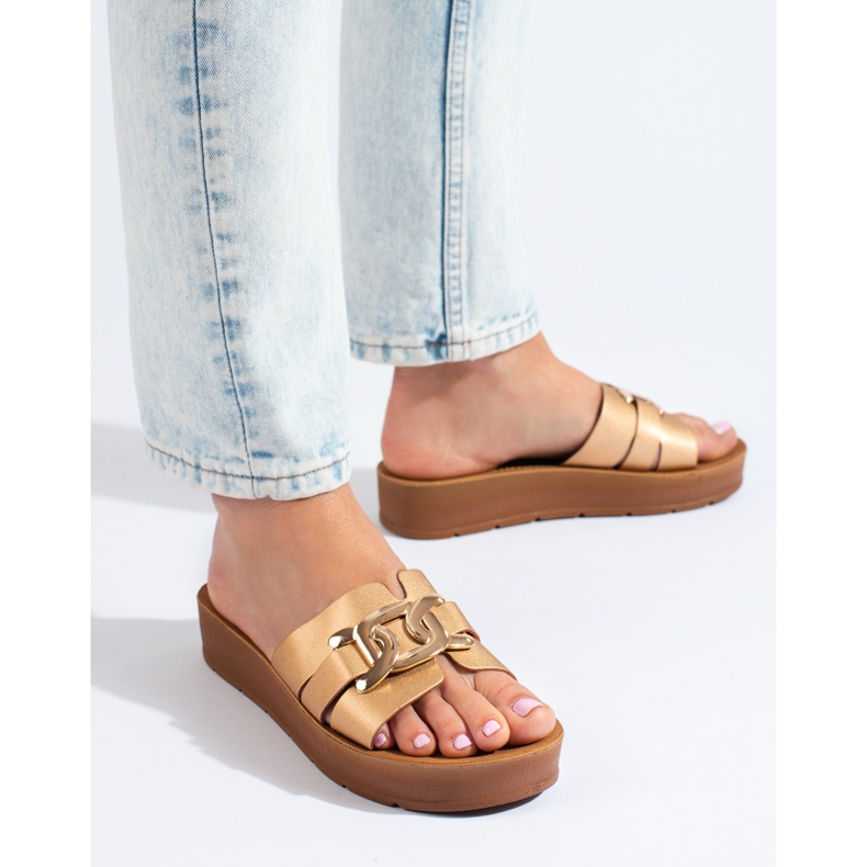 Chaussons plateforme dorés Shelovet femme d'or 1