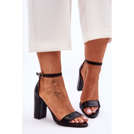 WD1 Sandales à Talons Hauts Noir Individu 2