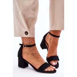 Sandales en daim classiques à talons bas et lune de miel noires 1