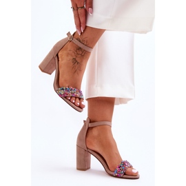 Sandales à talons hauts à la mode avec des pierres décoratives Beige Love Me 1 Sandales à talons hauts à la mode avec des pierres décoratives Beige Love Me 1