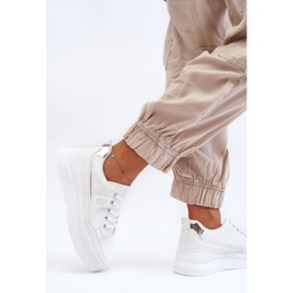 Chaussures de sport classiques pour femmes Blanches Ronesha 2