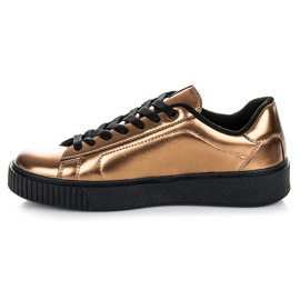 Kylie Baskets sur la plate-forme jaune 2