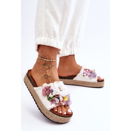 Matière Chaussons A Fleurs Blanc Nessa blanche 1