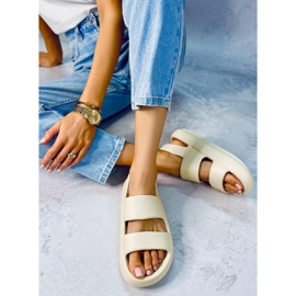 Boddie Sandales en caoutchouc beige 4