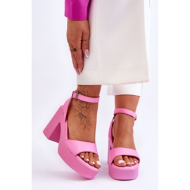 Sandales à la mode sur talon massif rose Karmine 1