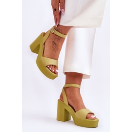 Sandales Karmine citron vert à la mode avec des talons massifs 4