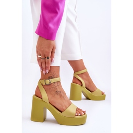 Sandales Karmine citron vert à la mode avec des talons massifs 3