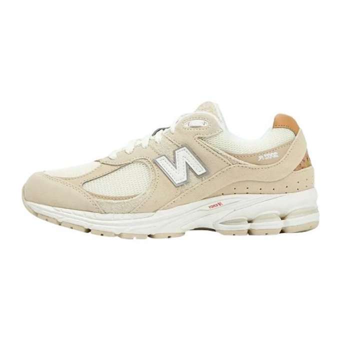 Chaussures New Balance 2002 M2002RSC beige 1