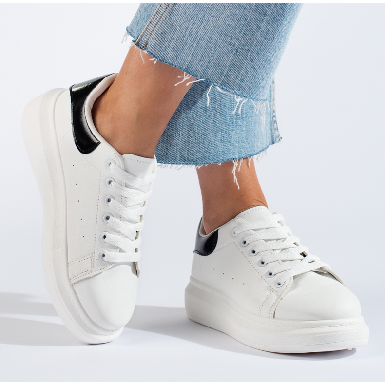 Chaussures de sport femme Shelovet blanches 2