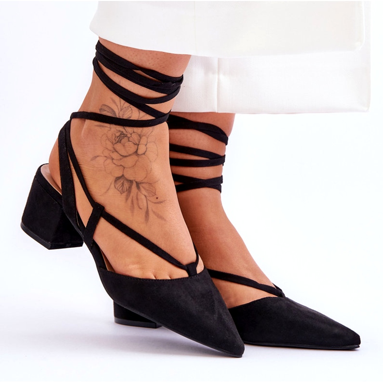 Escarpins noirs Carlotte à talons bas et nœuds le noir 6