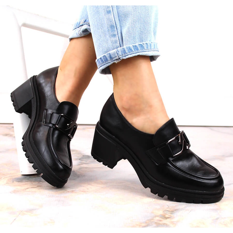 Vinceza 10921 mocassins noirs sur le poteau et la plateforme 1