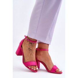 Sandales à talons hauts en daim fushia Madame rose 2