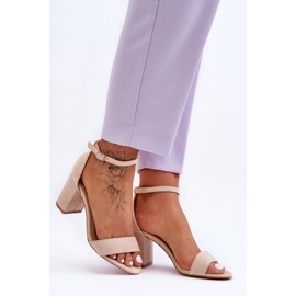 Sandales Daim Sur Talons Hauts Beige Madame 1
