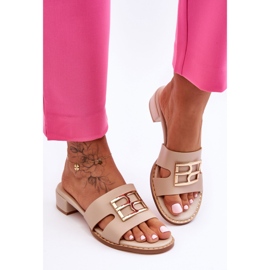 Pantoufles élégantes pour femmes avec décoration Atlantis beige 1