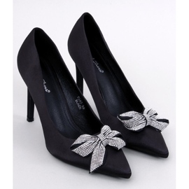 Épingles en satin avec un nœud de Trini Black noir 1