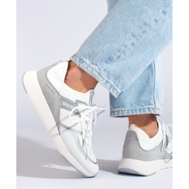 Baskets femme Big Star JJ274A196 blanc 1