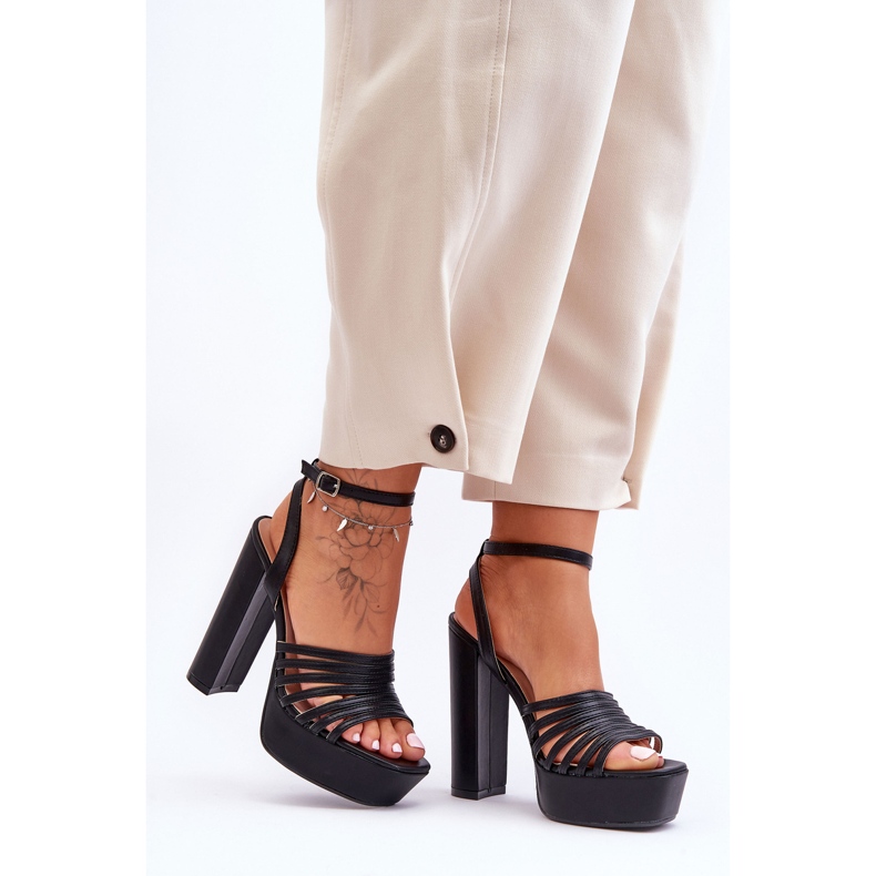 Sandales Sur Un Haut Talon Noir Maya le noir 2