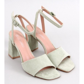 Sandales à talons vert Loya 2