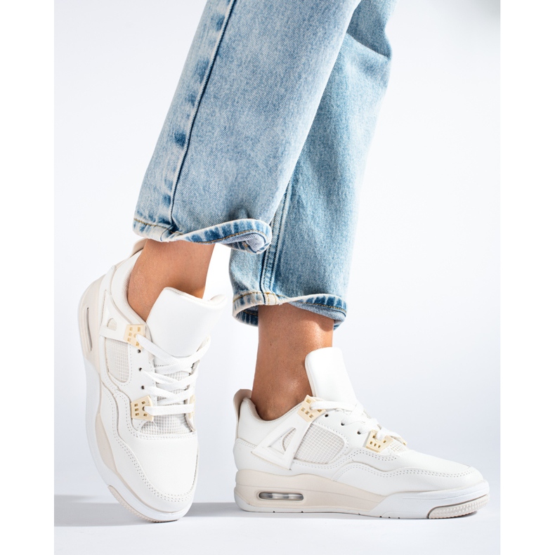 Baskets blanches à semelle épaisse de Shelovet 1