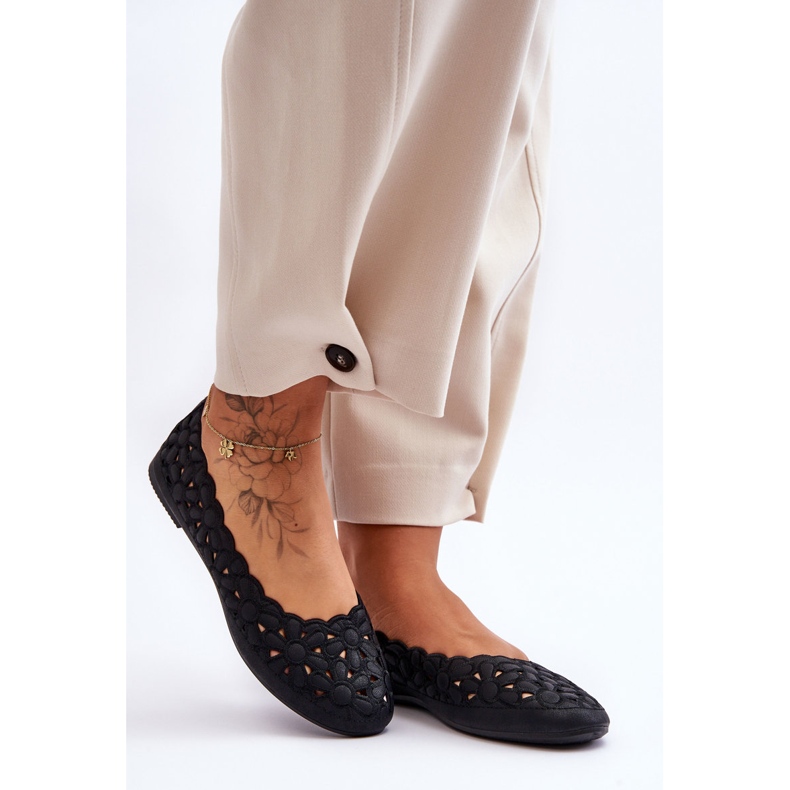 PE1 Ballerines Ajourées Femme Noir Visionary 1