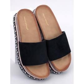 Claquettes noires embellies Demou le noir 1 Claquettes noires embellies Demou le noir 1