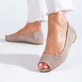 Ballerines femme beiges ajourées Shelovet 1