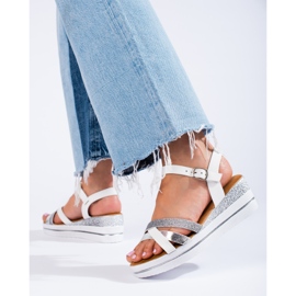 Sandales compensées Shelovet blanches pour femmes 2 Sandales compensées Shelovet blanches pour femmes 2