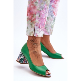 Lewski Shoes Escarpins En Cuir Avec Talon Décoratif Leski Shoes 2608/K Vert 1 Lewski Shoes Escarpins En Cuir Avec Talon Décoratif Leski Shoes 2608/K Vert 1