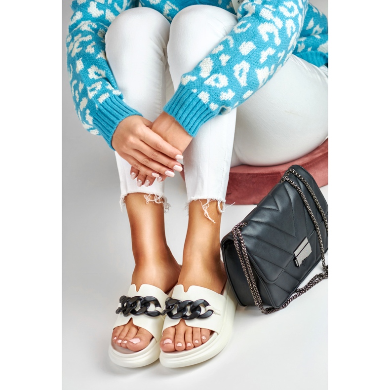 La.Fi Tongs blanches avec chaîne noire 2