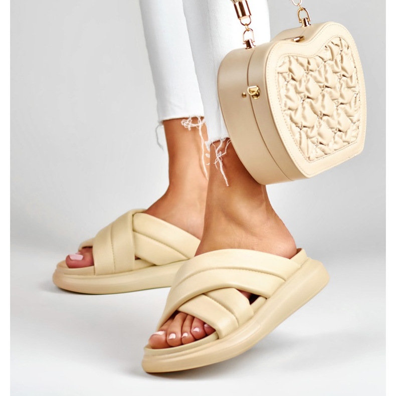 La.Fi Chaussons beiges classiques 1