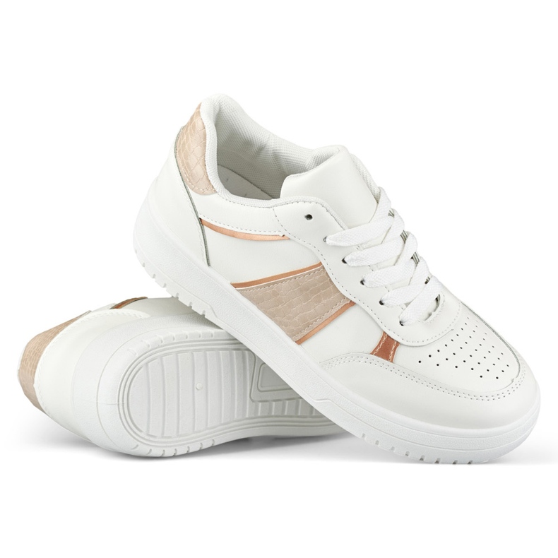 Chaussures de sport blanches avec accessoires beiges 1