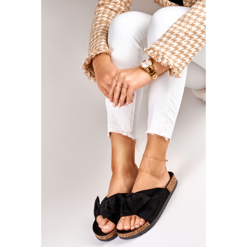 Pantoufles noires classiques avec un nœud 2