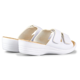 Chaussons confortables pour femmes avec velcro blanc 1