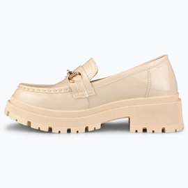 Chaussures à plateforme beiges laquées 2
