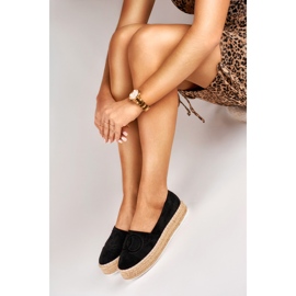Espadrilles noires sur la plateforme le noir 2 Espadrilles noires sur la plateforme le noir 2