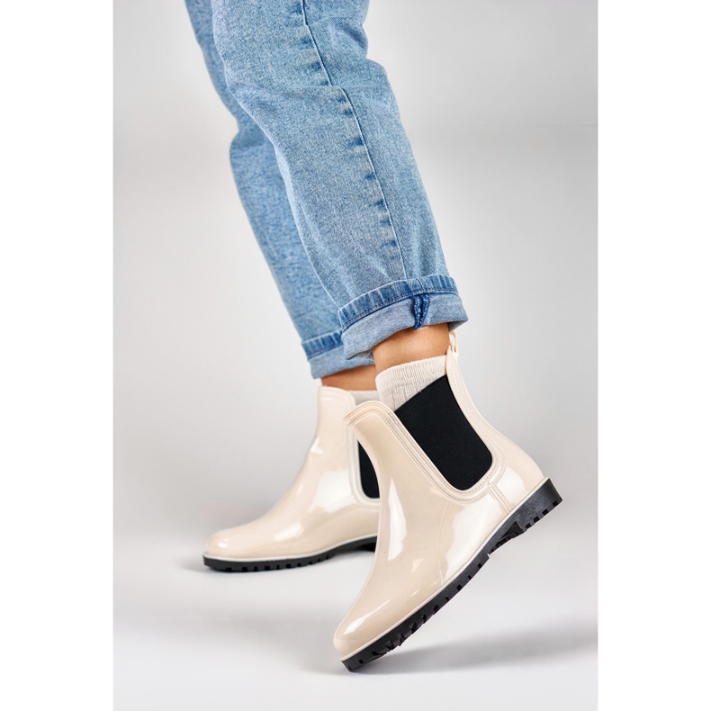 Bottes en caoutchouc beiges classiques pour femmes 2